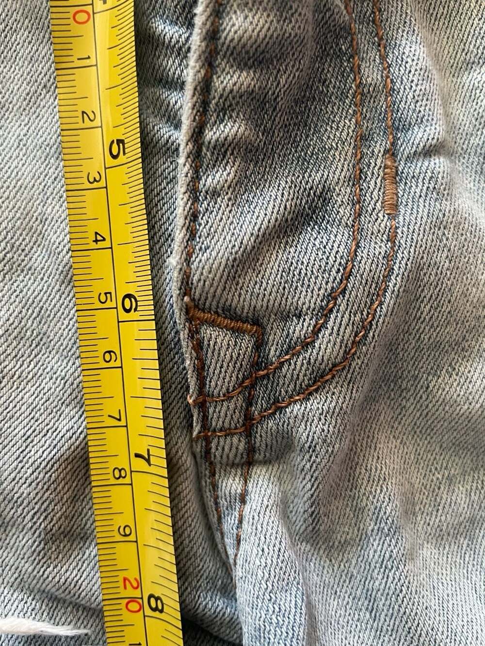 Y2K Express Low Rise Distressed Denim Shorts “Blue Jean Baby” Embroidered Size 6 - Picture 7 of 11